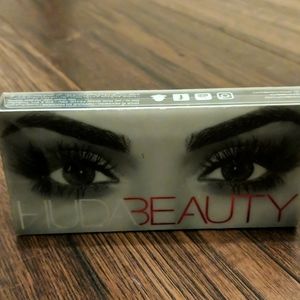 Huda Beauty Lashes